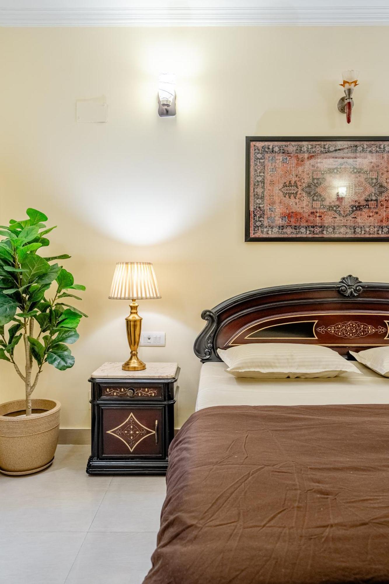Quaint Penthouse 2bhk Kailash Hill Apartment New Delhi