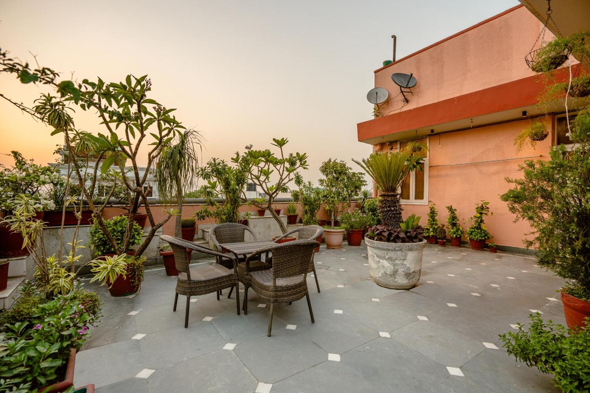 Apartment Quaint Penthouse 2bhk Kailash Hill *