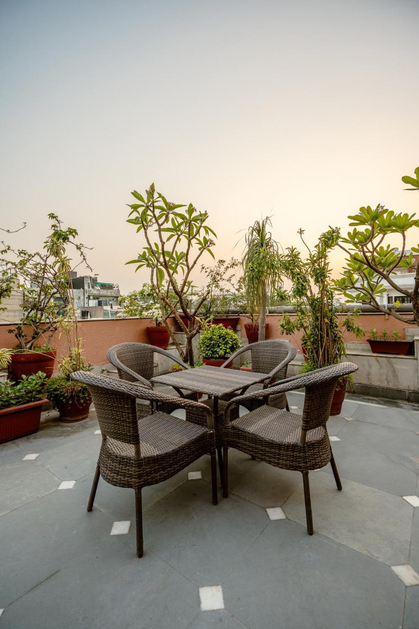 Quaint Penthouse 2bhk Kailash Hill * New Delhi