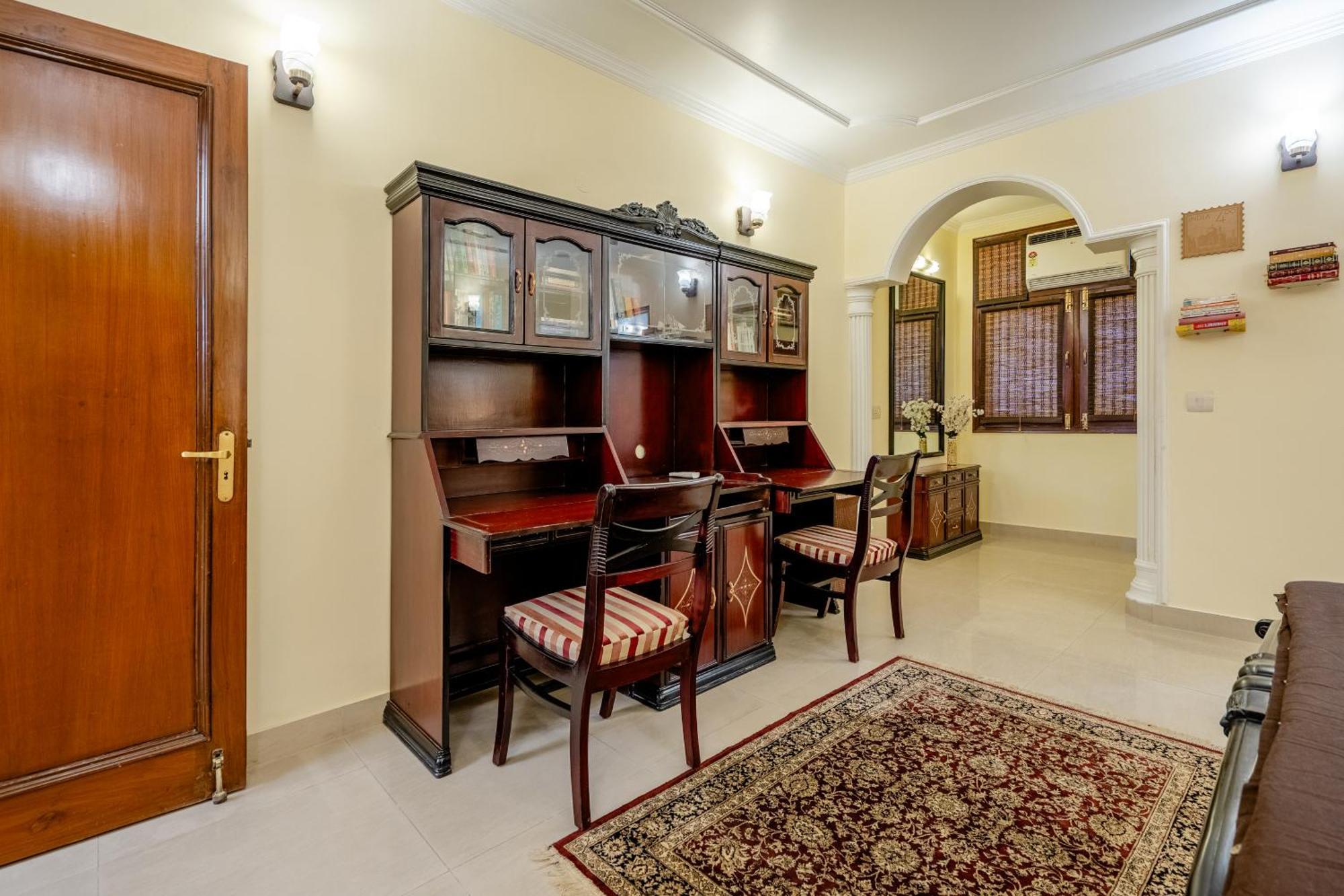 Apartment Quaint Penthouse 2bhk Kailash Hill *