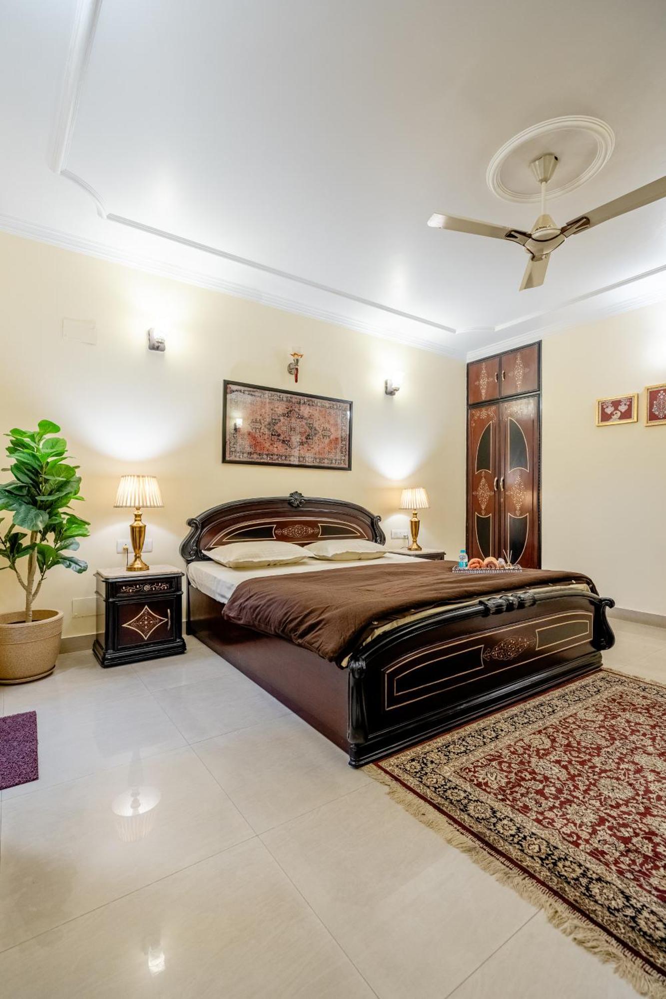 Quaint Penthouse 2bhk Kailash Hill Apartment *